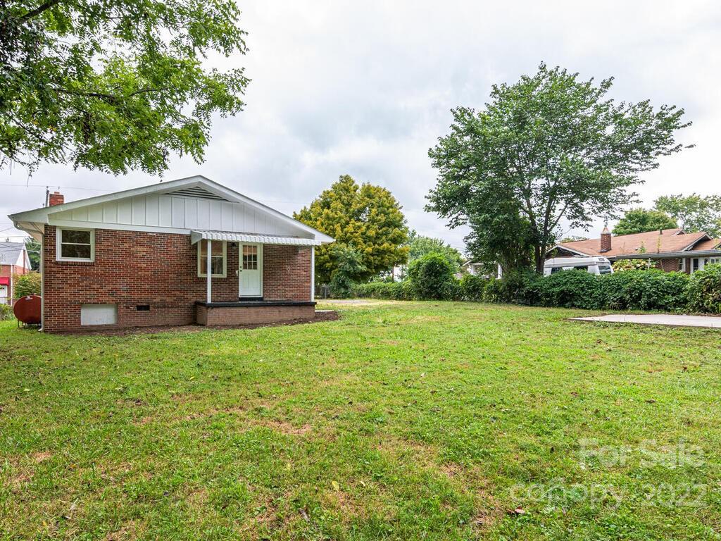 35 Le-An-Hurst Road Asheville, NC 28803 - Photo 23 of 27 Gallery Image 23