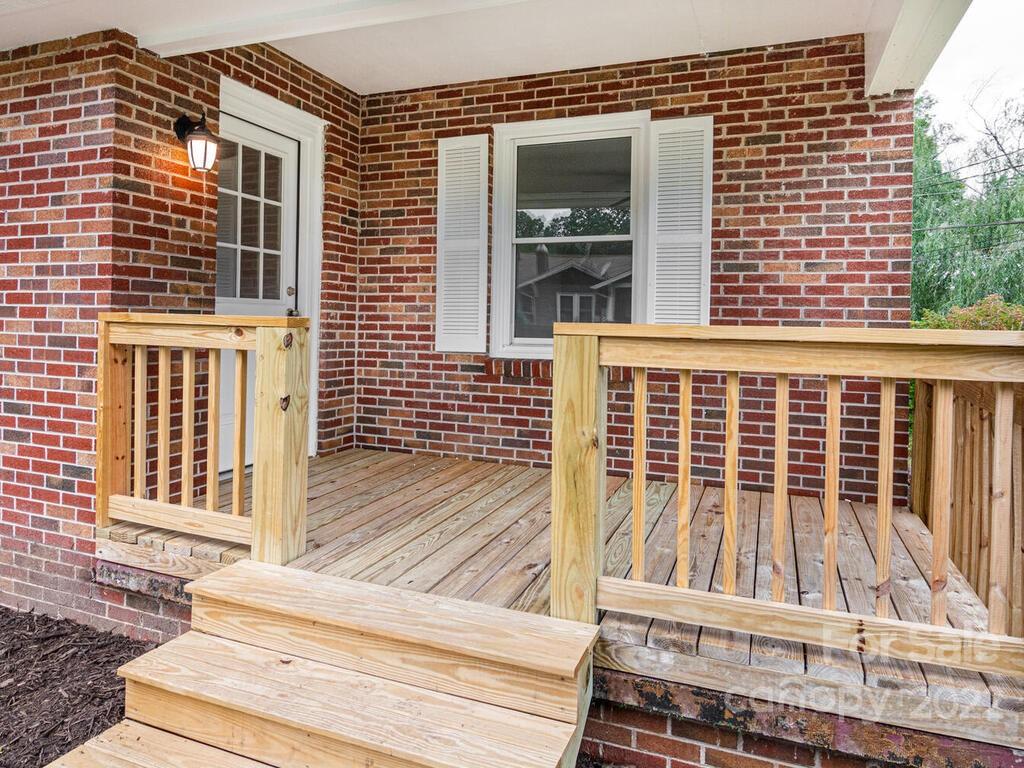 35 Le-An-Hurst Road Asheville, NC 28803 - Photo 4 of 27 Gallery Image 4