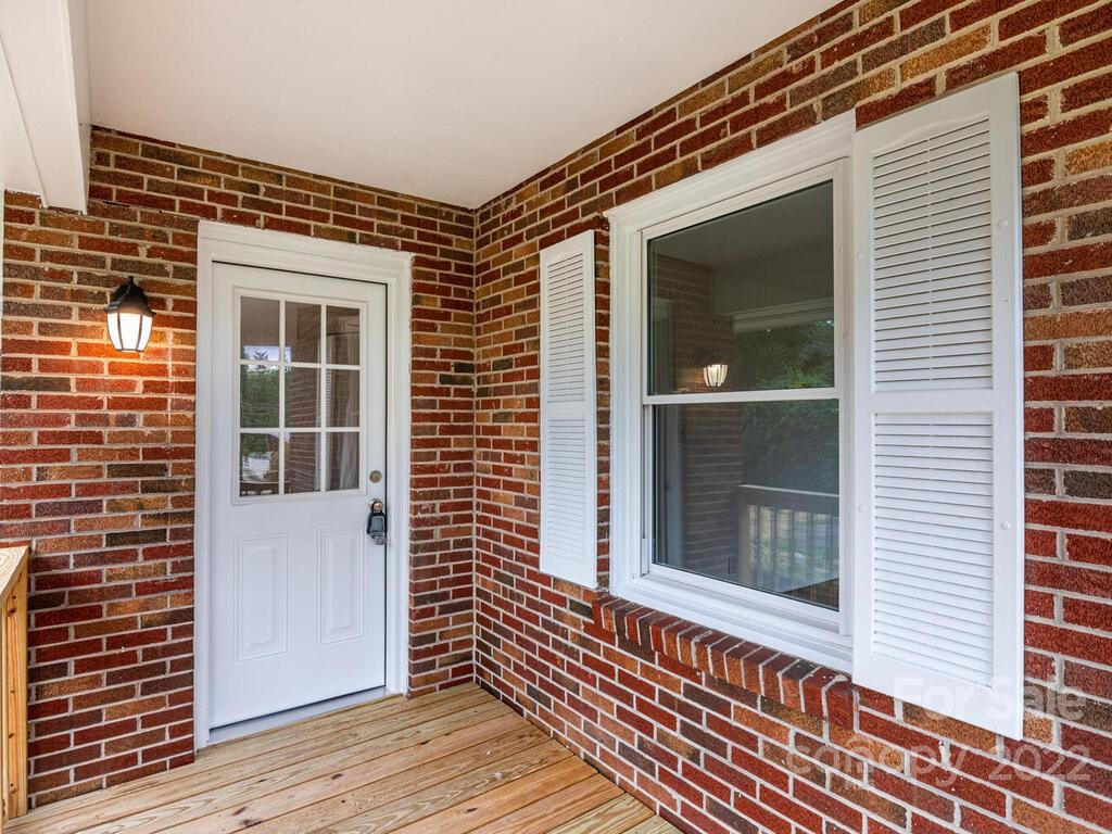35 Le-An-Hurst Road Asheville, NC 28803 - Photo 5 of 27 Gallery Image 5