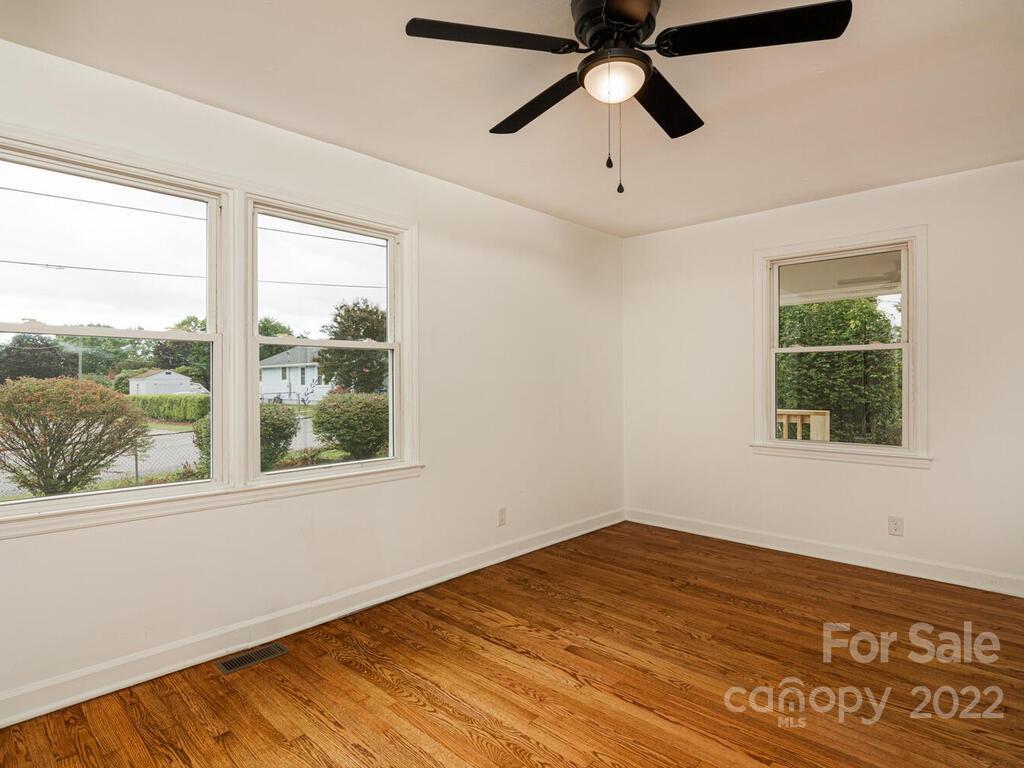 35 Le-An-Hurst Road Asheville, NC 28803 - Photo 8 of 27 Gallery Image 8