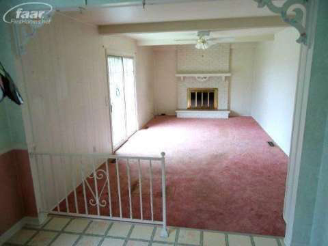 1302 North Morrish Road Flint, MI 48532 - Photo 9 of 33 20401459-8.JPG