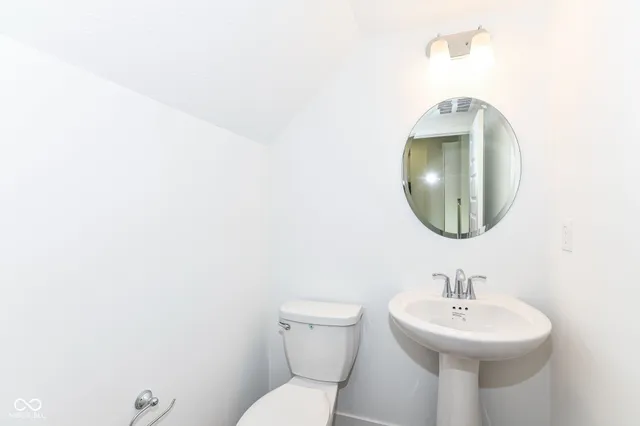 $2,195 | 9326 Somerford Drive, Fishers, IN 46038