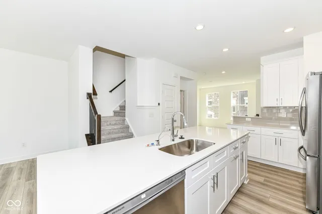 $2,195 | 9326 Somerford Drive, Fishers, IN 46038