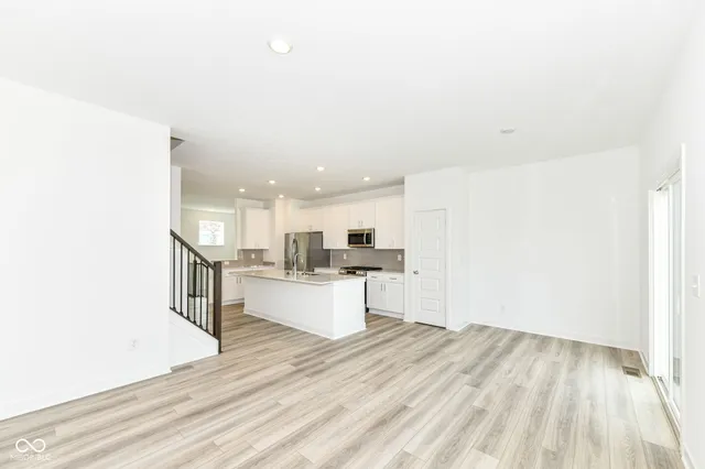 $2,195 | 9326 Somerford Drive, Fishers, IN 46038