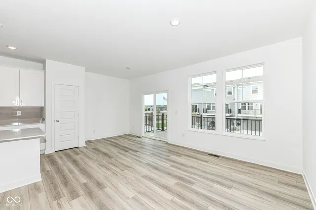 $2,195 | 9326 Somerford Drive, Fishers, IN 46038