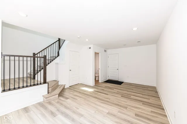 $2,195 | 9326 Somerford Drive, Fishers, IN 46038