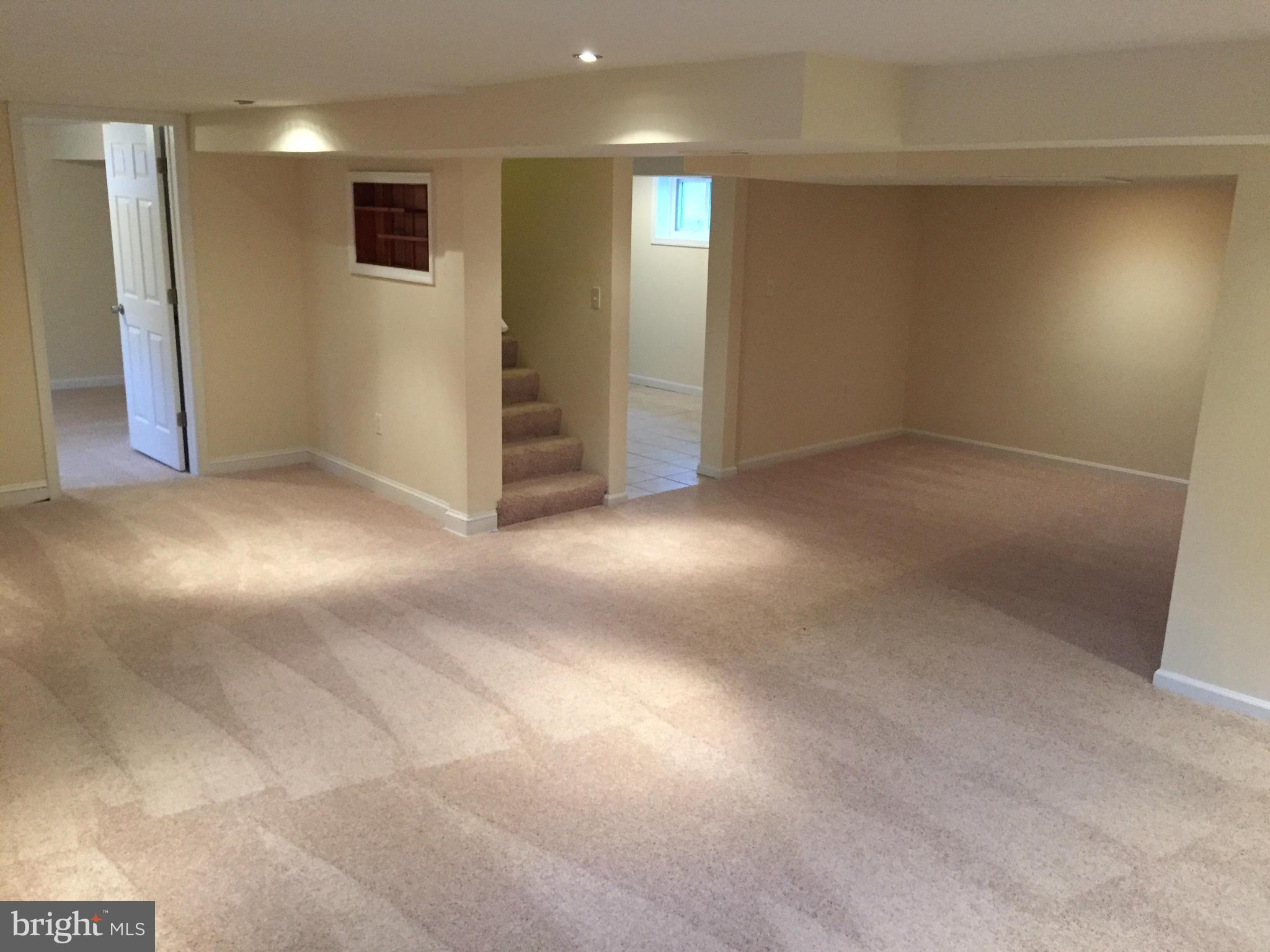 2011 Amherst Road Hyattsville, MD 20783 - Photo 22 of 27 Family Room
