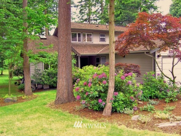 5500 Canvasback Road Blaine, WA 98230 - Photo 23 of 23 front view of house with a yard