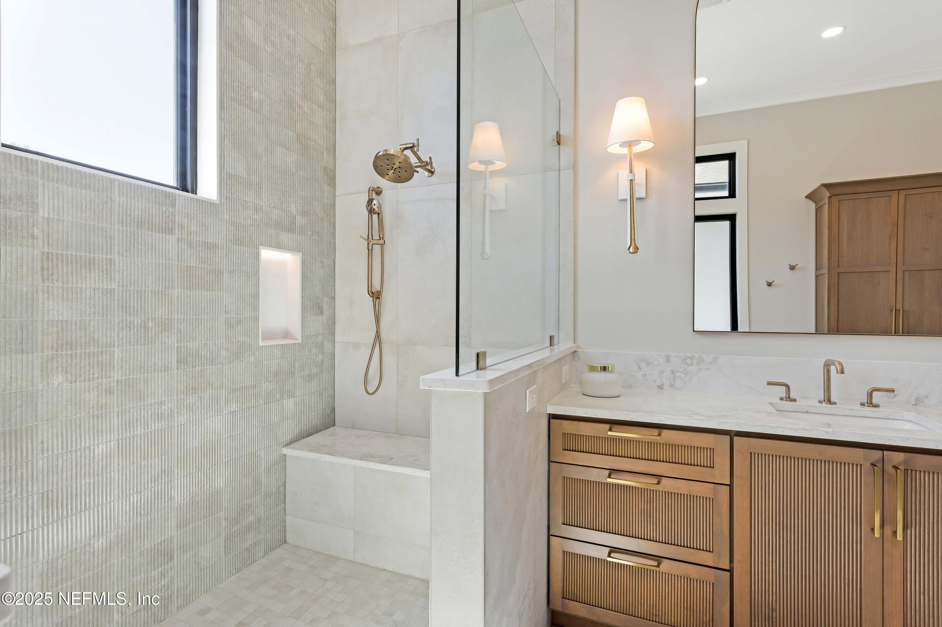 1785 North Loop Parkway St. Augustine, FL 32095 - Photo 21 of 44 1785NLoopPkwy_PrimaryBath2