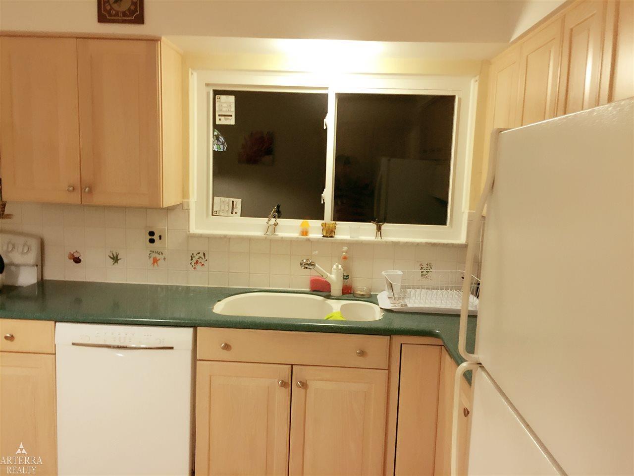 2152 West Wattles Road Troy, MI 48098 - Photo 16 of 65 Kitchen