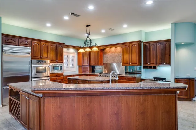 $875,000 | 3504 Belmont Street, Denton, TX 76210