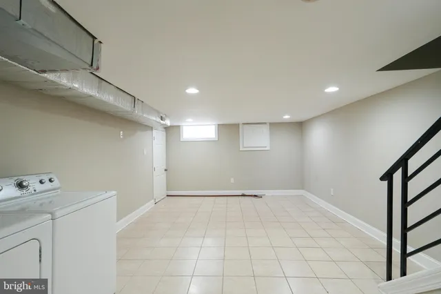 $2,100 | 2633 Tasker Street, Philadelphia, PA 19145