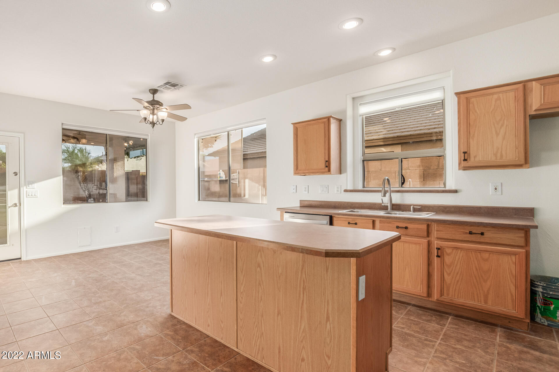 3839 East Baranca Road Gilbert, AZ 85297 - Photo 36 of 112 34 - Baranca