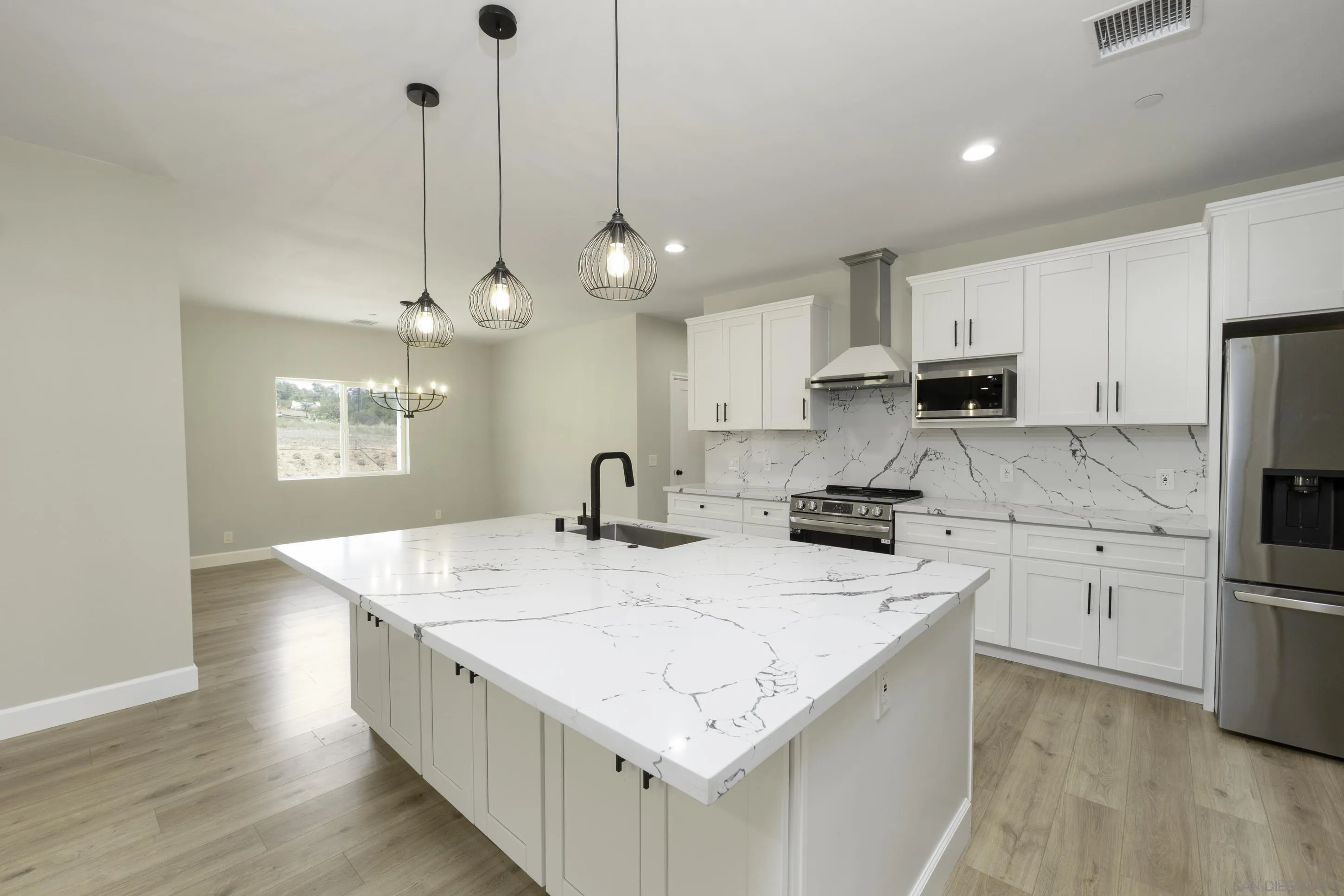 14443 Cool Valley Road Valley Center, CA 92082 - Photo 9 of 48 Gallery Image 9