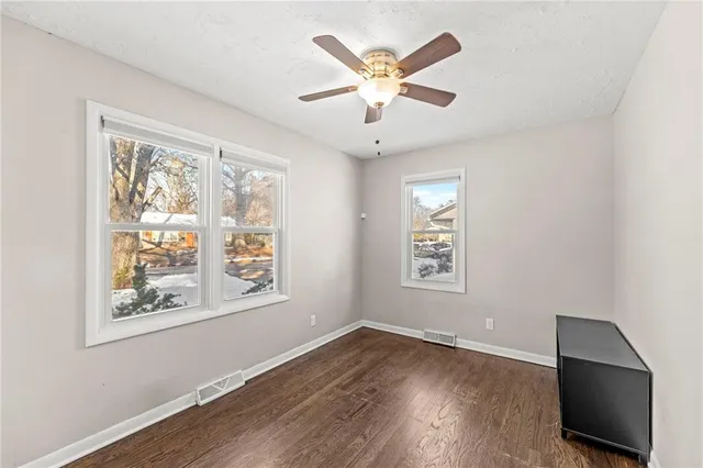 $190,000 | 8303 East 110 Terrace, Kansas City, MO 64134