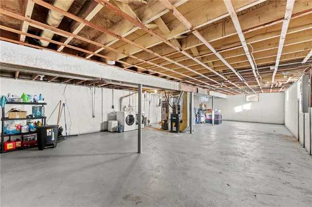 $190,000 | 8303 East 110 Terrace, Kansas City, MO 64134