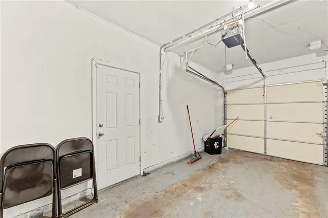 $190,000 | 8303 East 110 Terrace, Kansas City, MO 64134