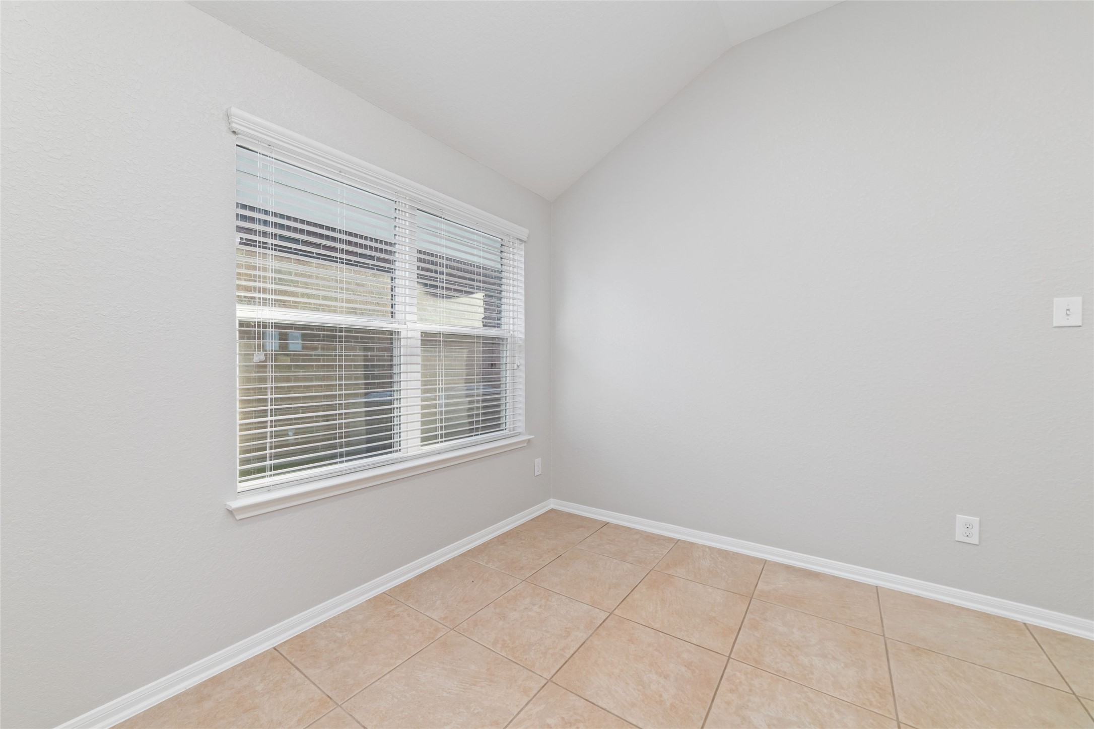 4922 Gingham Check Court Katy, TX 77449 - Photo 14 of 23