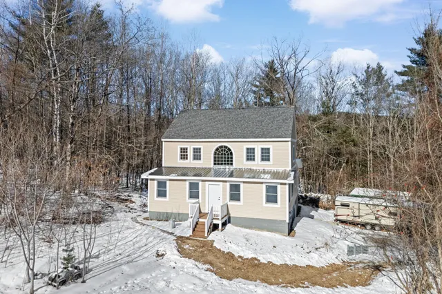 $620,000 | 738 Old Hillsboro Road, Henniker, NH 03242