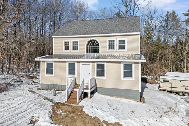 $620,000 | 738 Old Hillsboro Road, Henniker, NH 03242