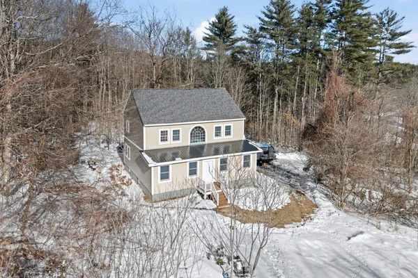 $559,900 | 738 Old Hillsboro Road, Henniker, NH 03242
