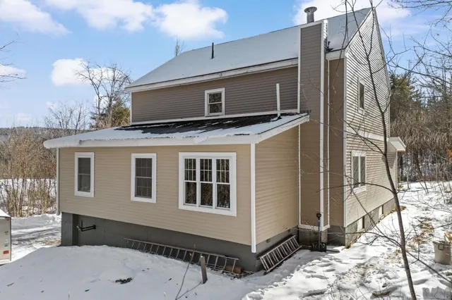 $620,000 | 738 Old Hillsboro Road, Henniker, NH 03242