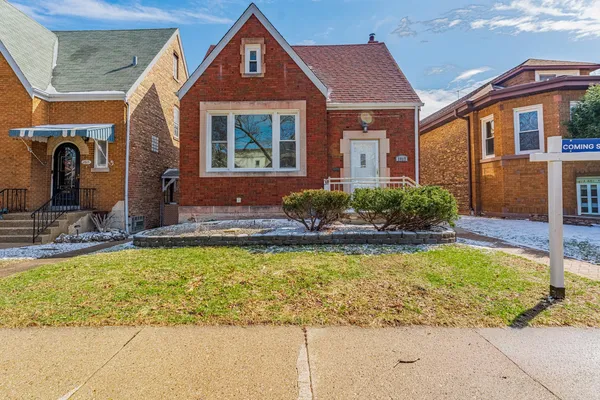$455,000 | 2817 Maple Avenue, Berwyn, IL 60402