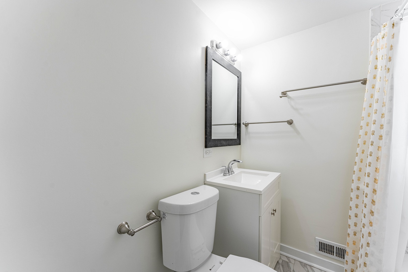 2817 Maple Avenue Berwyn, IL 60402 - Photo 14 of 30