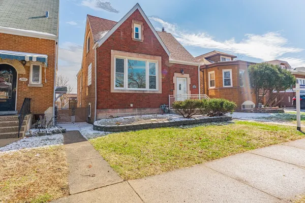 $455,000 | 2817 Maple Avenue, Berwyn, IL 60402