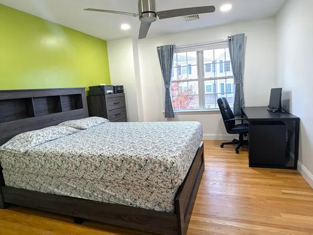 $3,500 | 1284 County Street, Unit 24, Attleboro, MA 02703