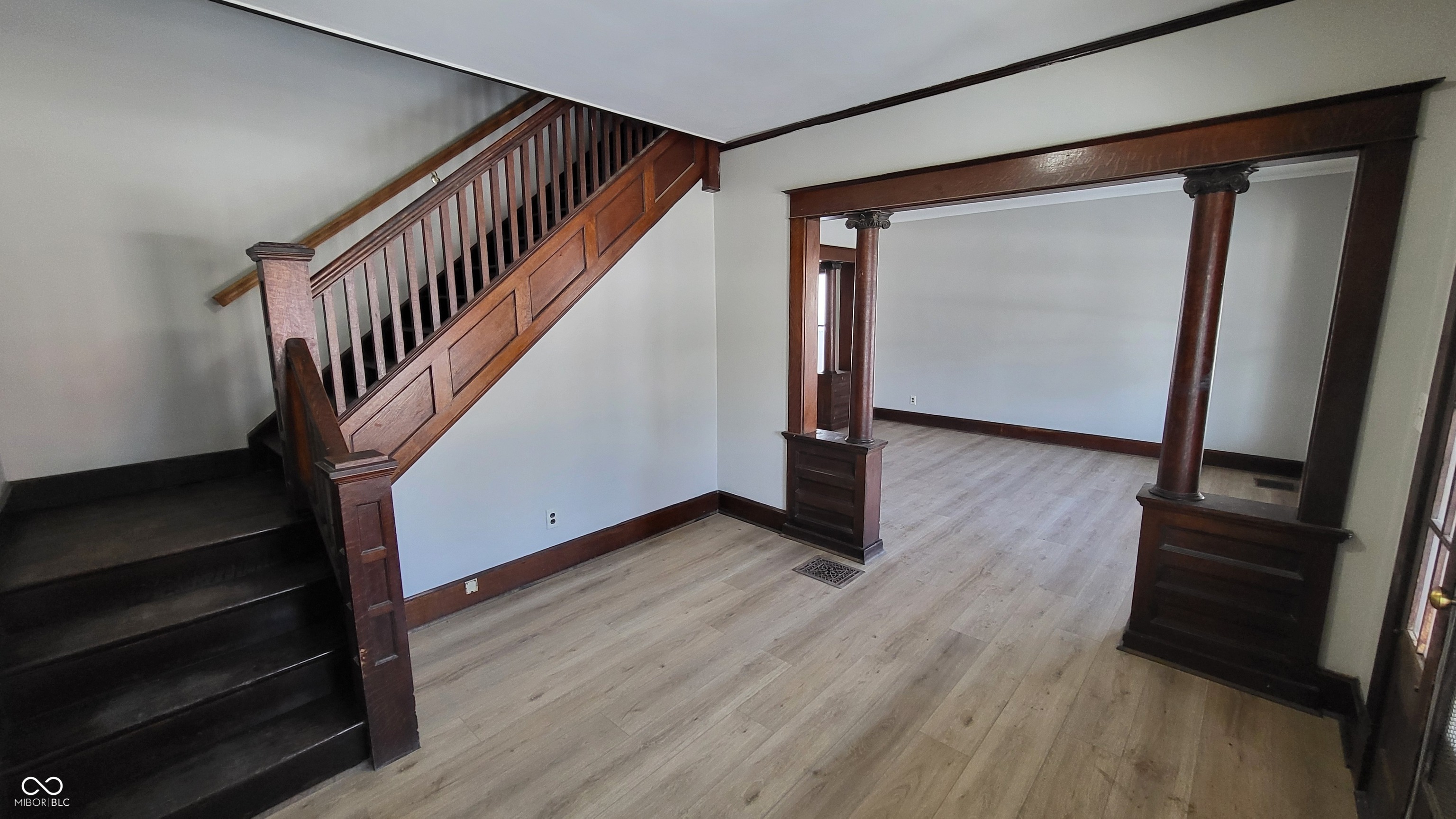 852 North Rural Street Indianapolis, IN 46201 - Photo 3 of 17