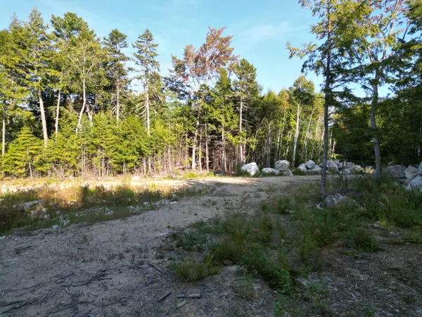 $349,000 | 153 Pine Cone Trail, Lakeville, ME 04487