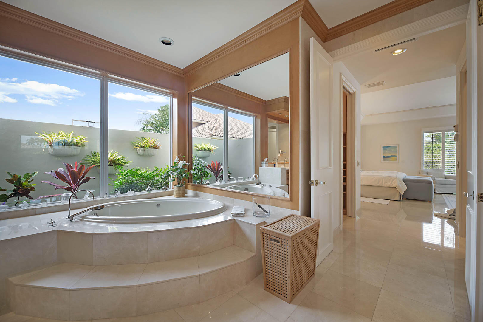 7207 Valencia Drive Boca Raton, FL 33433 - Photo 31 of 50 Jacuzzi Tub