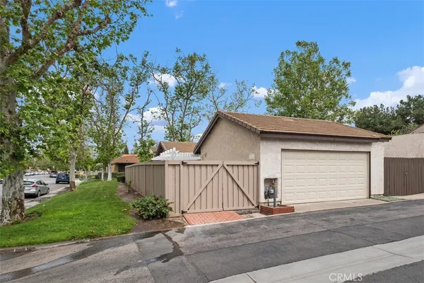 $3,800 | 92 Orchard, Irvine, CA 92618