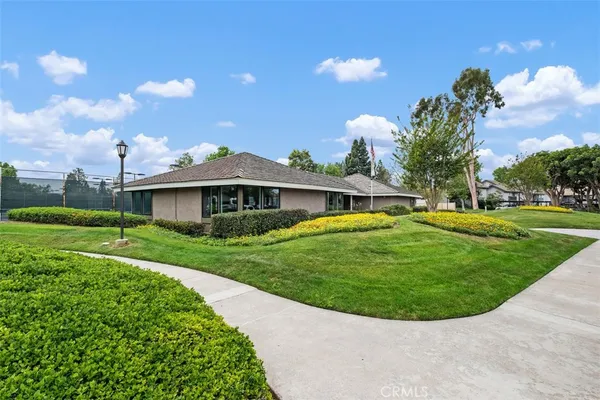 $3,800 | 92 Orchard, Irvine, CA 92618
