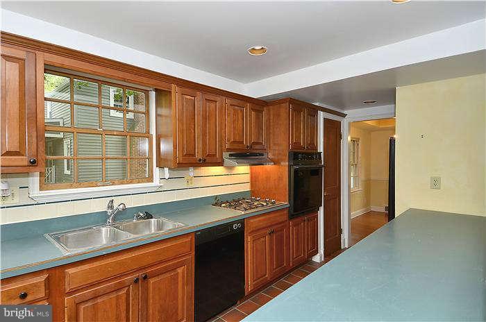 9923 Woodburn Road Silver Spring, MD 20901 - Photo 8 of 23 Expanded kitchen has brkfst nook with bay window