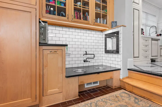 $1,595,000 | 818 Summit Avenue, St. Paul, MN 55105