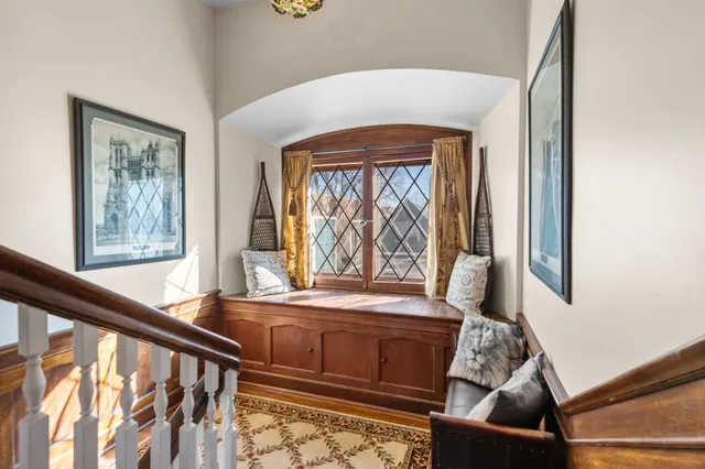 $1,595,000 | 818 Summit Avenue, St. Paul, MN 55105