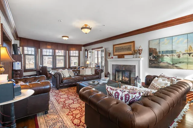 $1,595,000 | 818 Summit Avenue, St. Paul, MN 55105