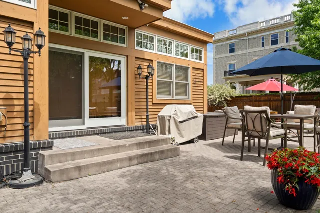 $1,595,000 | 818 Summit Avenue, St. Paul, MN 55105