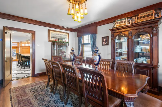 $1,595,000 | 818 Summit Avenue, St. Paul, MN 55105