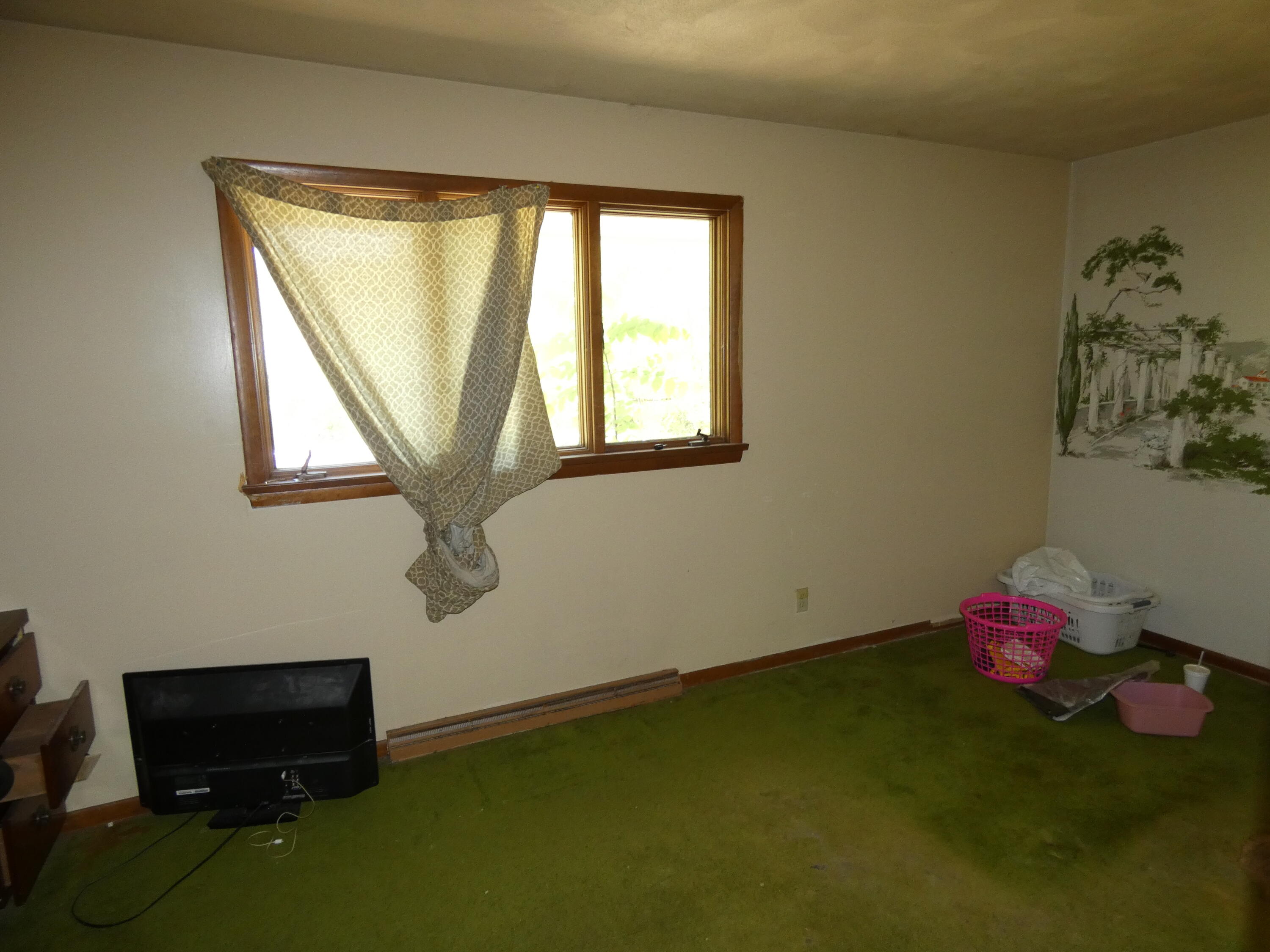 301 Fisk Road Benton Harbor, MI 49022 - Photo 19 of 42 P1010818