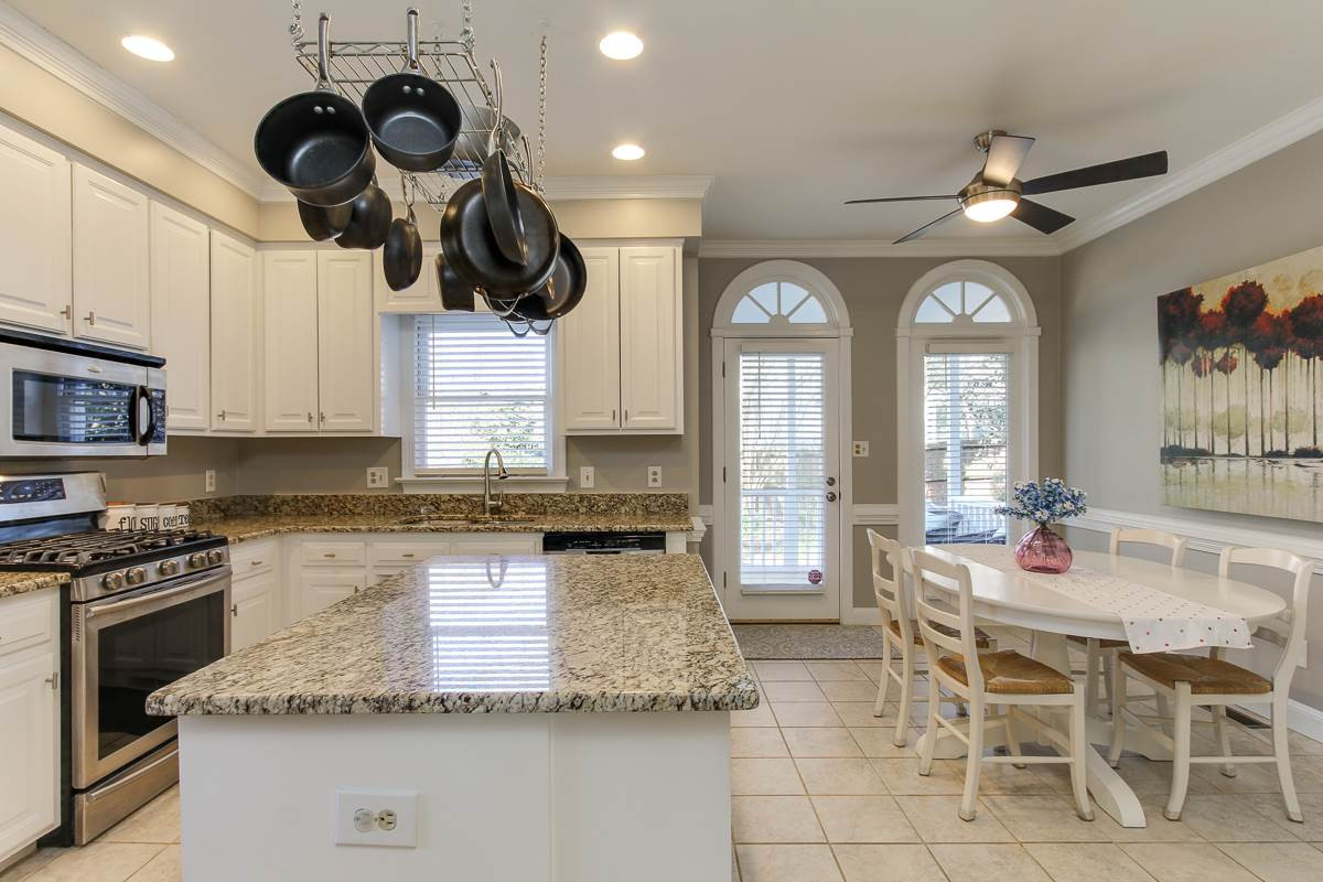312 Dixie Trail Raleigh, NC 27607 - Photo 8 of 25 Breakfast Area