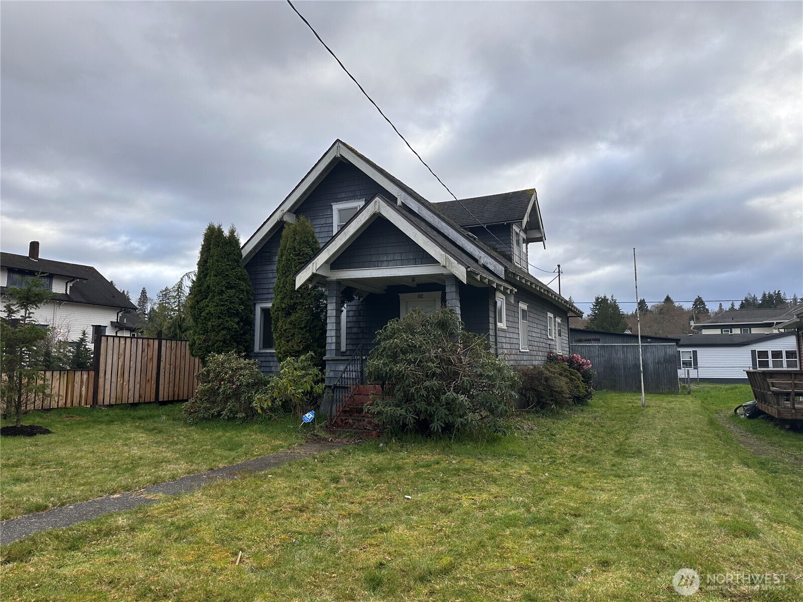 1112 4th Street Cosmopolis, WA 98537 - Photo 2 of 31