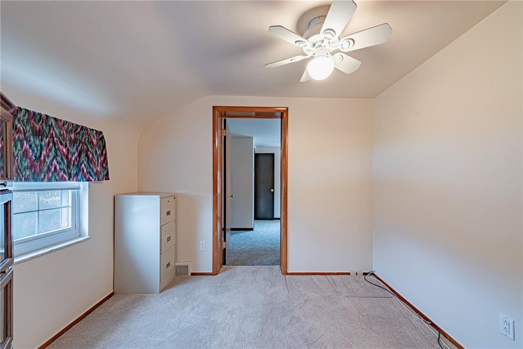 122 Seton Road Verona, PA 15147 - Photo 13 of 25 Gallery Image 13