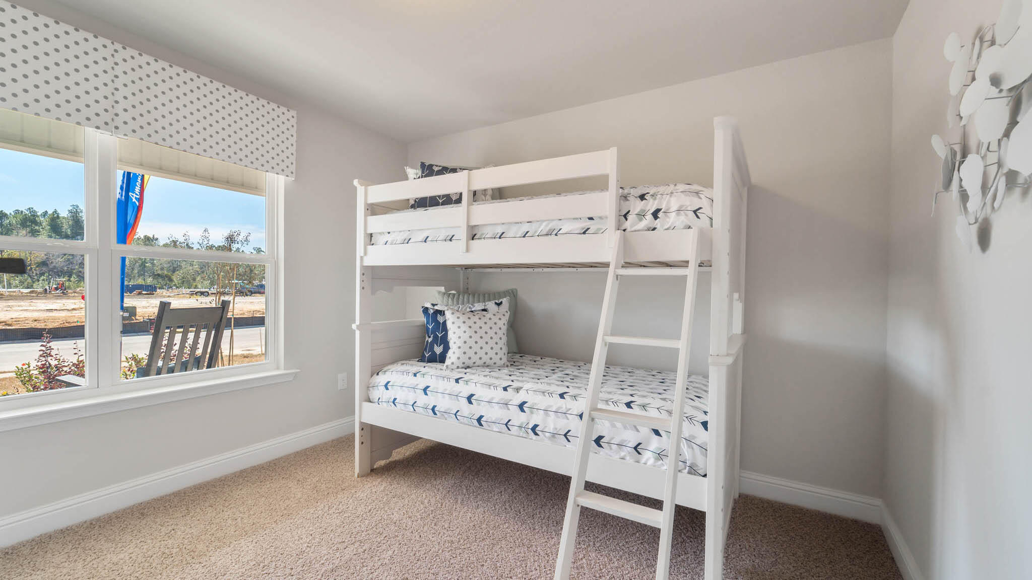 2860 Patriots Rdg Drive Crestview, FL 32539 - Photo 14 of 28 a bedroom with a bed and a window