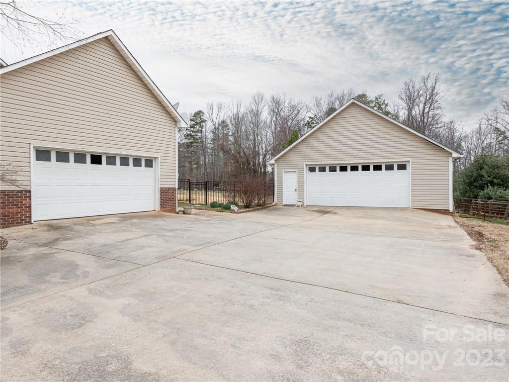6756 Drakestone Road Kannapolis, NC 28081 - Photo 2 of 19 Gallery Image 2