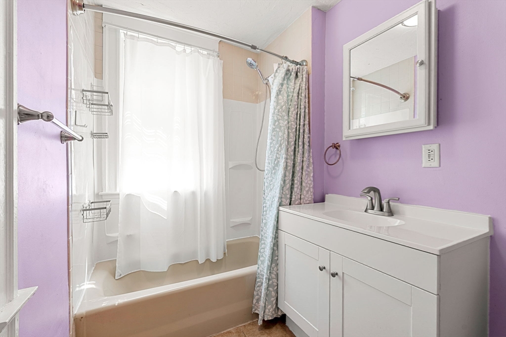 52 High Street, Unit 1 Methuen, MA 01844 - Photo 15 of 20