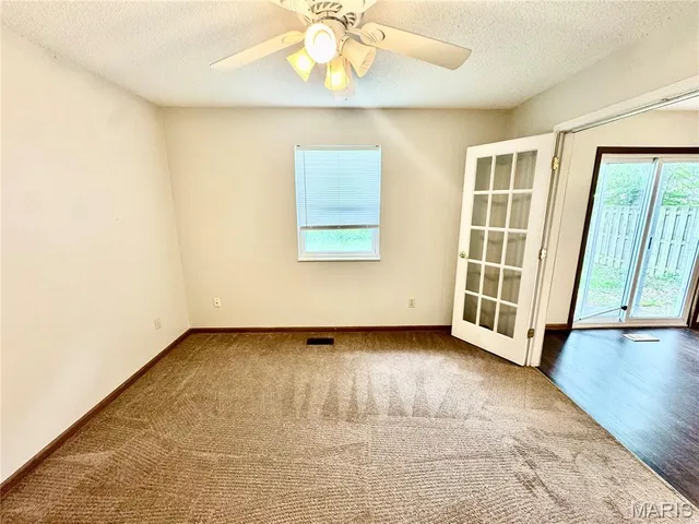 $1,325 | 123 Twin Oaks Drive, Belleville, IL 62221