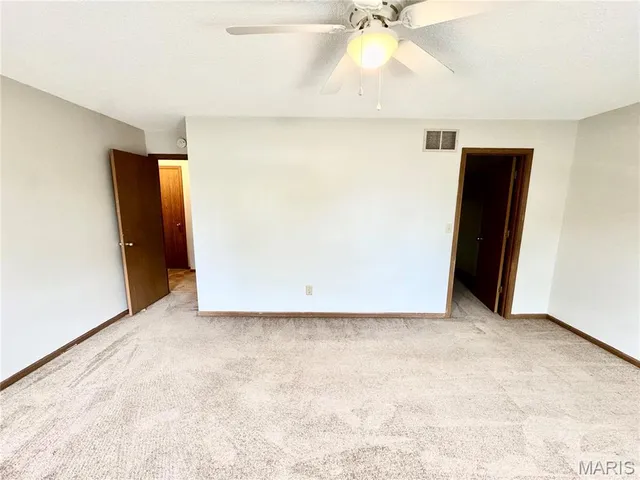 $1,325 | 123 Twin Oaks Drive, Belleville, IL 62221